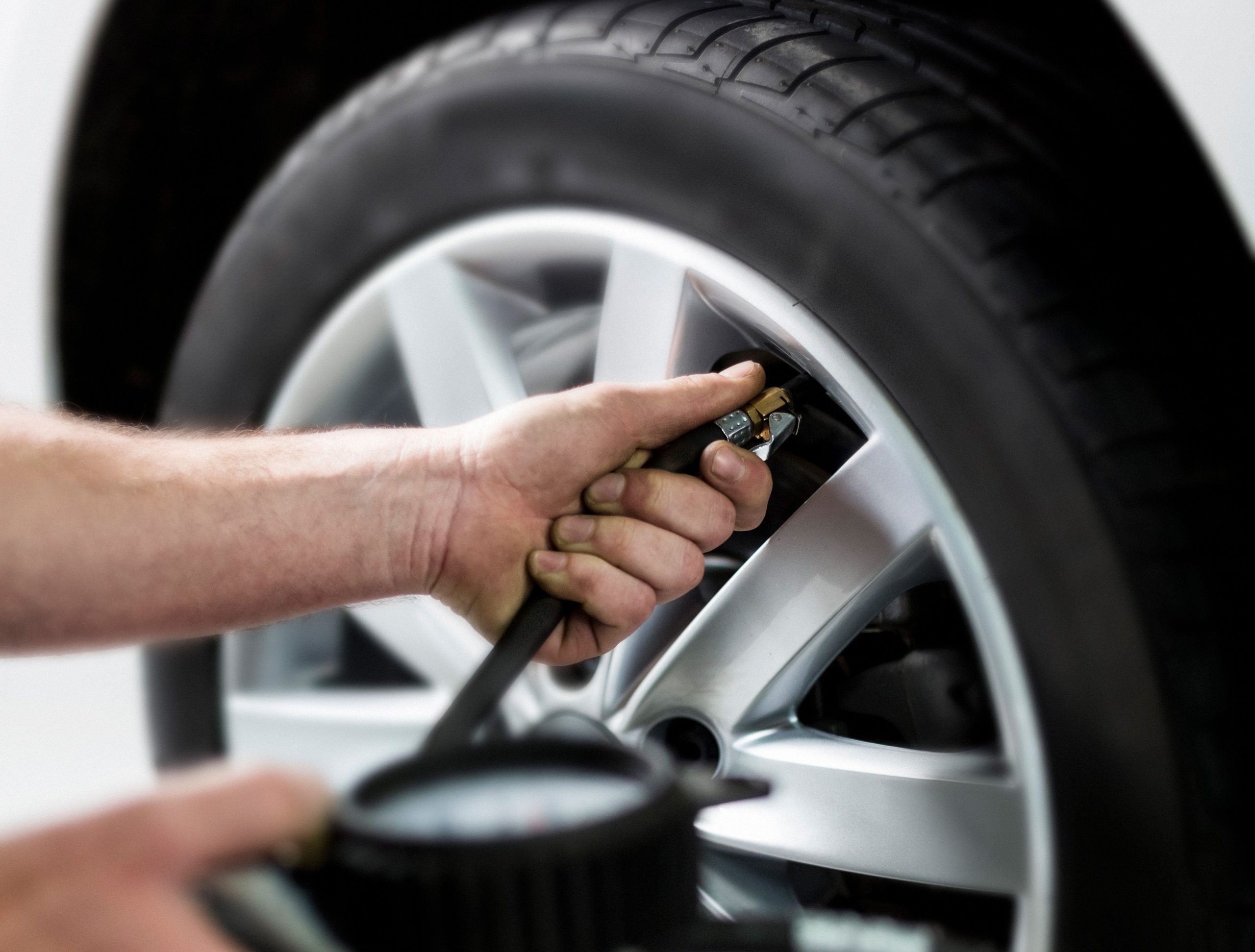 Do you know How To Let The Air Out Of The Tire Without Gauge ?